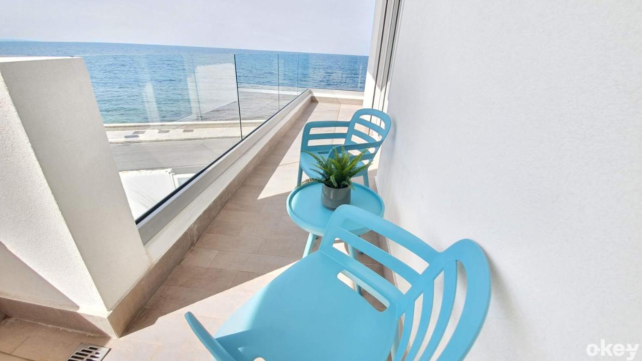 Villa Mediterranea Apartments - Seaview, Pool & Garden Bari Eksteriør billede