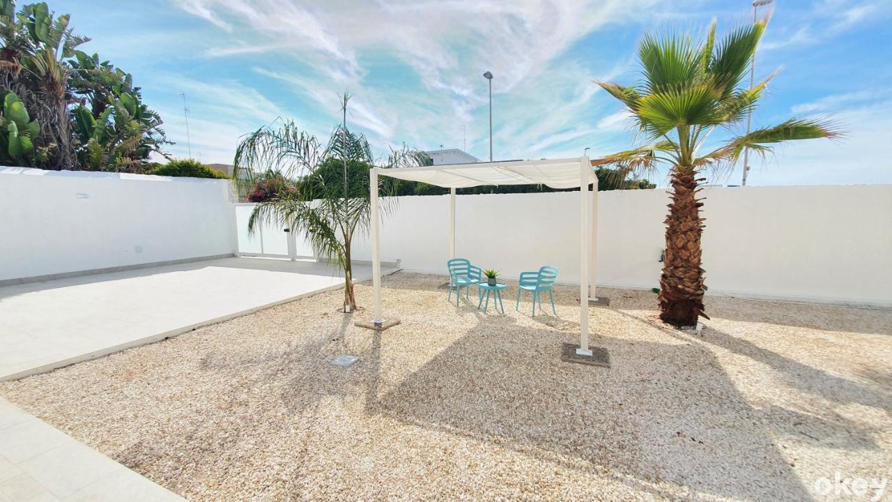 Villa Mediterranea Apartments - Seaview, Pool & Garden Bari Eksteriør billede