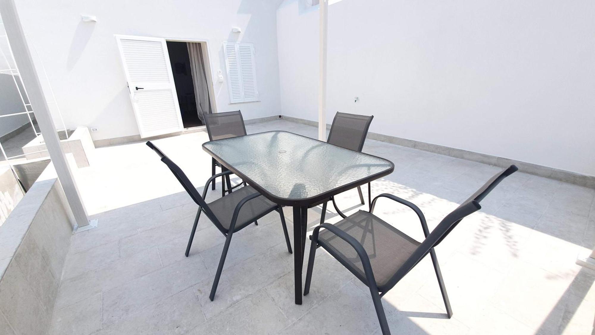 Villa Mediterranea Apartments - Seaview, Pool & Garden Bari Eksteriør billede
