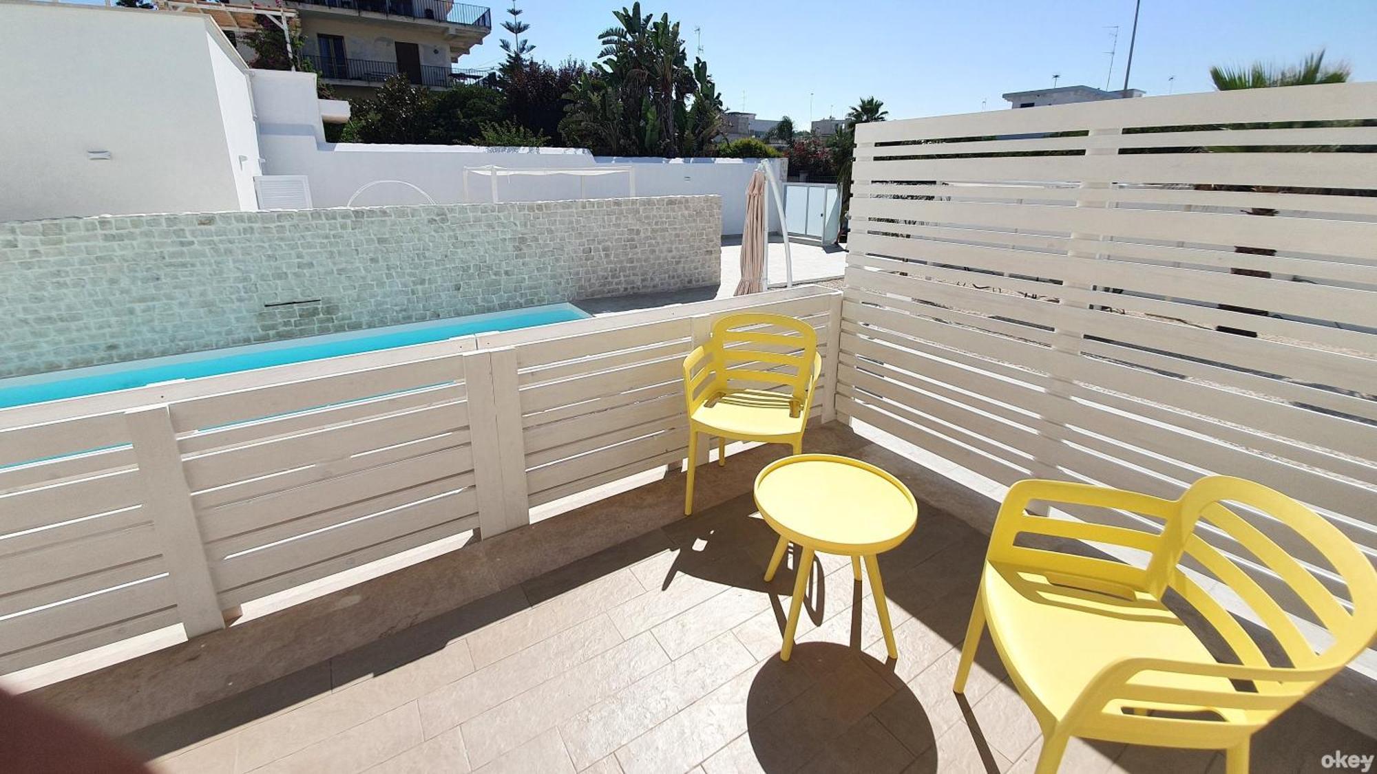 Villa Mediterranea Apartments - Seaview, Pool & Garden Bari Eksteriør billede