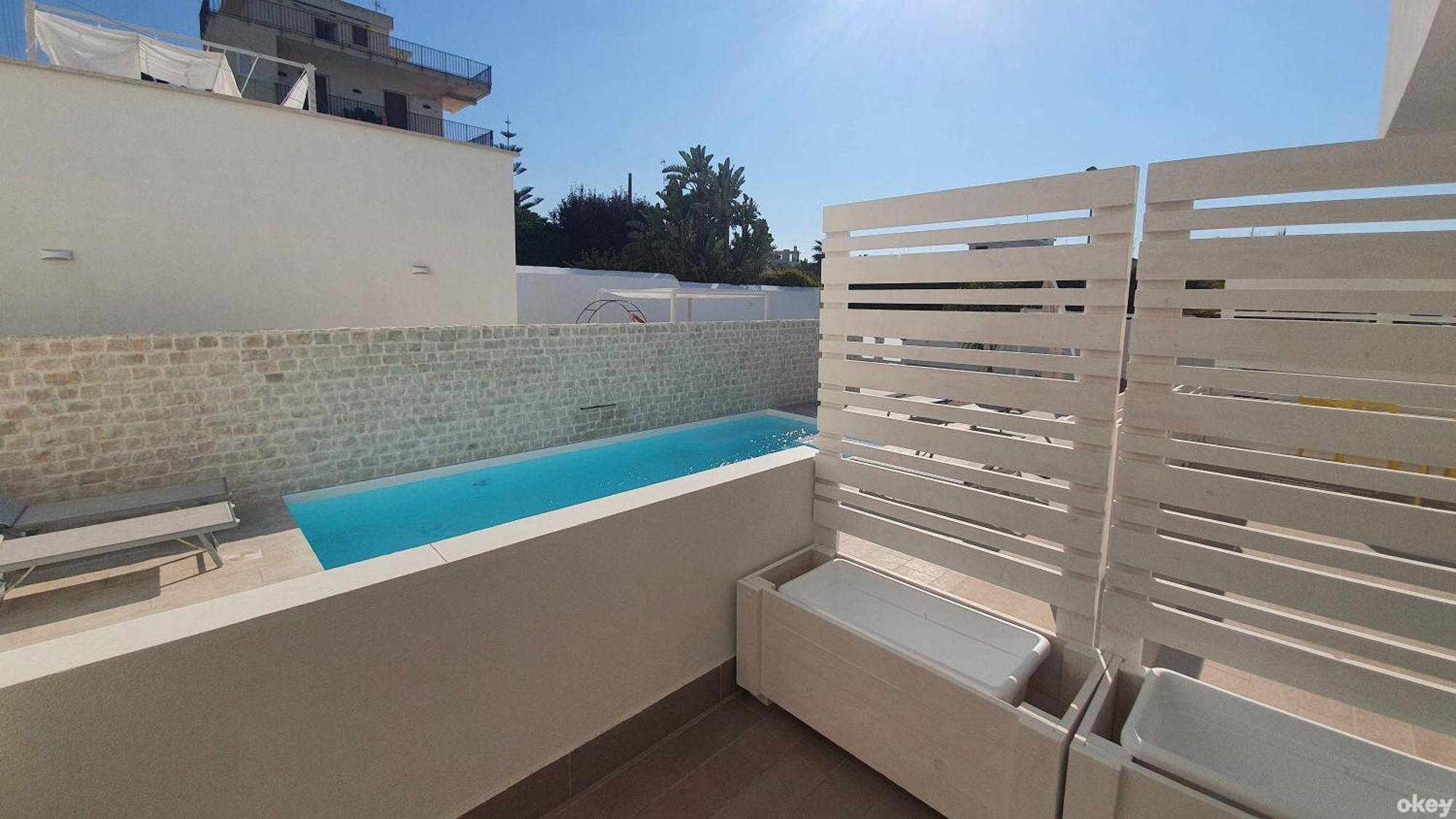 Villa Mediterranea Apartments - Seaview, Pool & Garden Bari Eksteriør billede