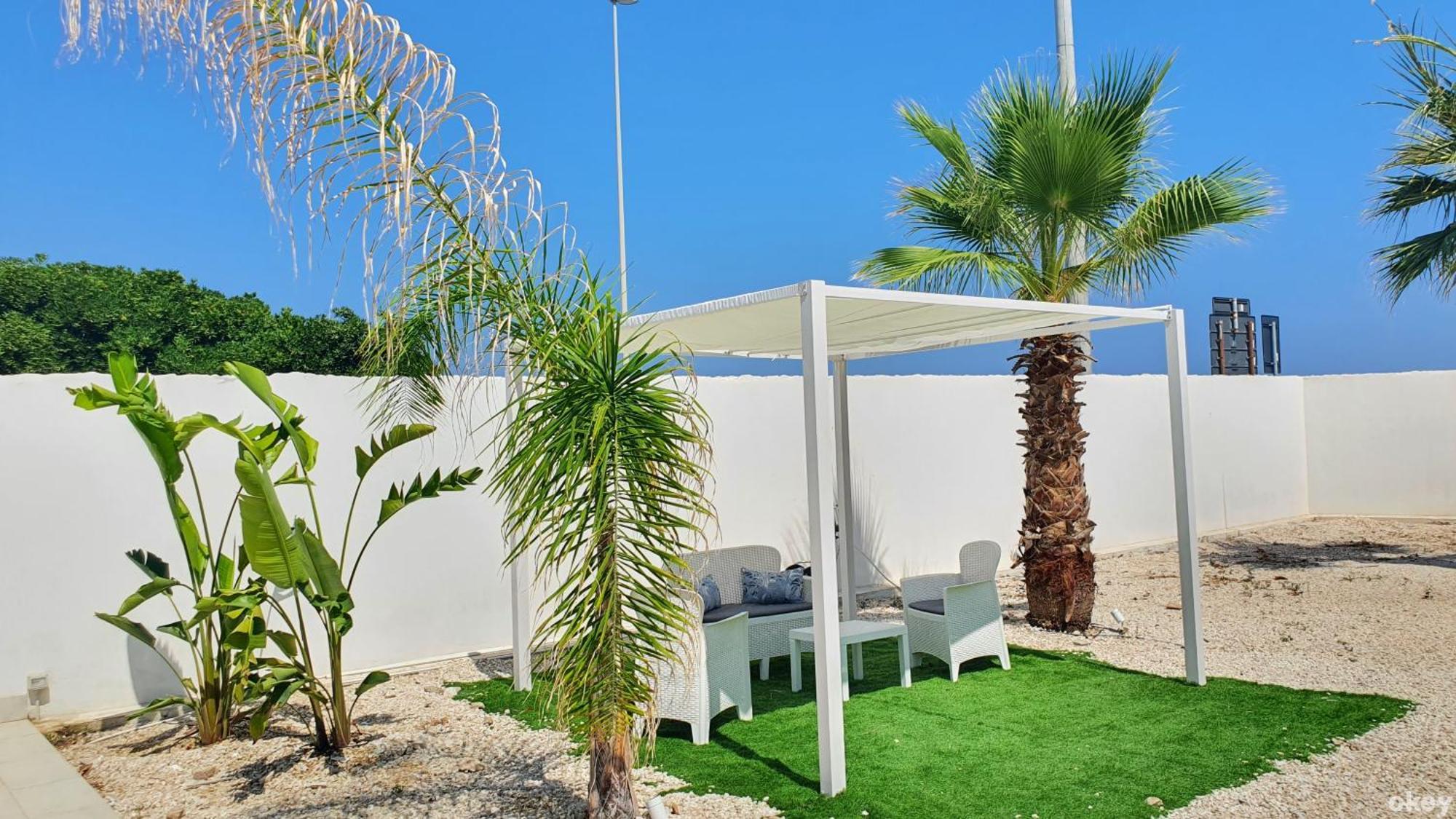 Villa Mediterranea Apartments - Seaview, Pool & Garden Bari Eksteriør billede