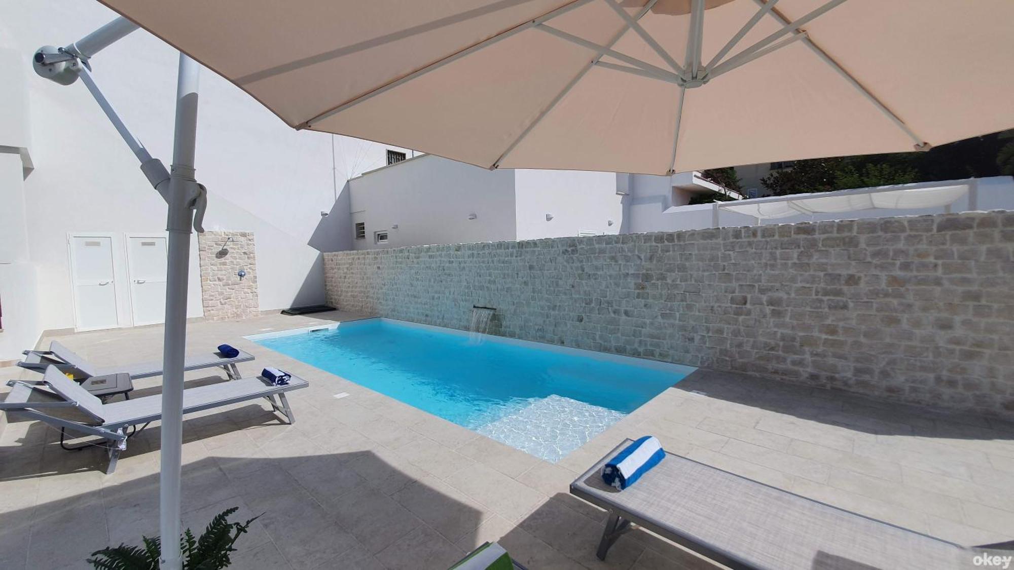 Villa Mediterranea Apartments - Seaview, Pool & Garden Bari Eksteriør billede
